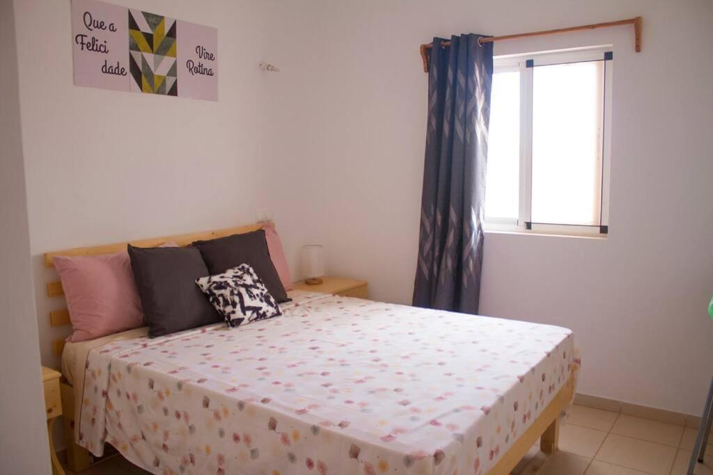 Cosy & Relax Yellow House 5Mn Walk From The Beach! Calheta Exterior photo